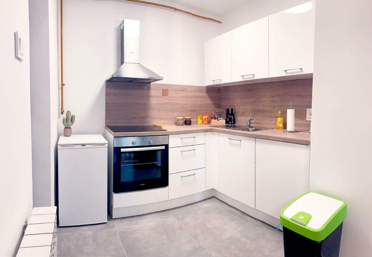 Central Bus Station Apartment Zagreb Buitenkant foto